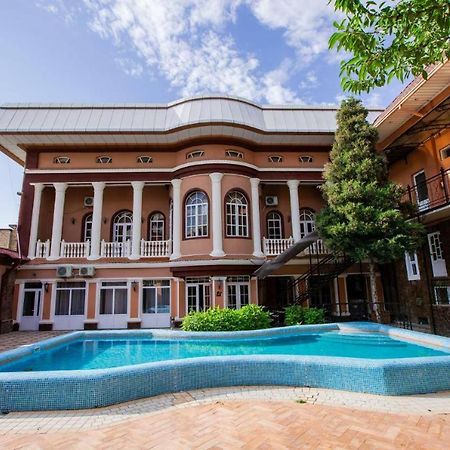 Art House Hotel ทาชเคนต์ ภายนอก รูปภาพ