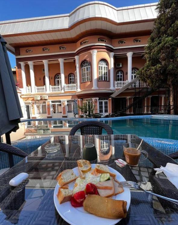 Art House Hotel ทาชเคนต์ ภายนอก รูปภาพ